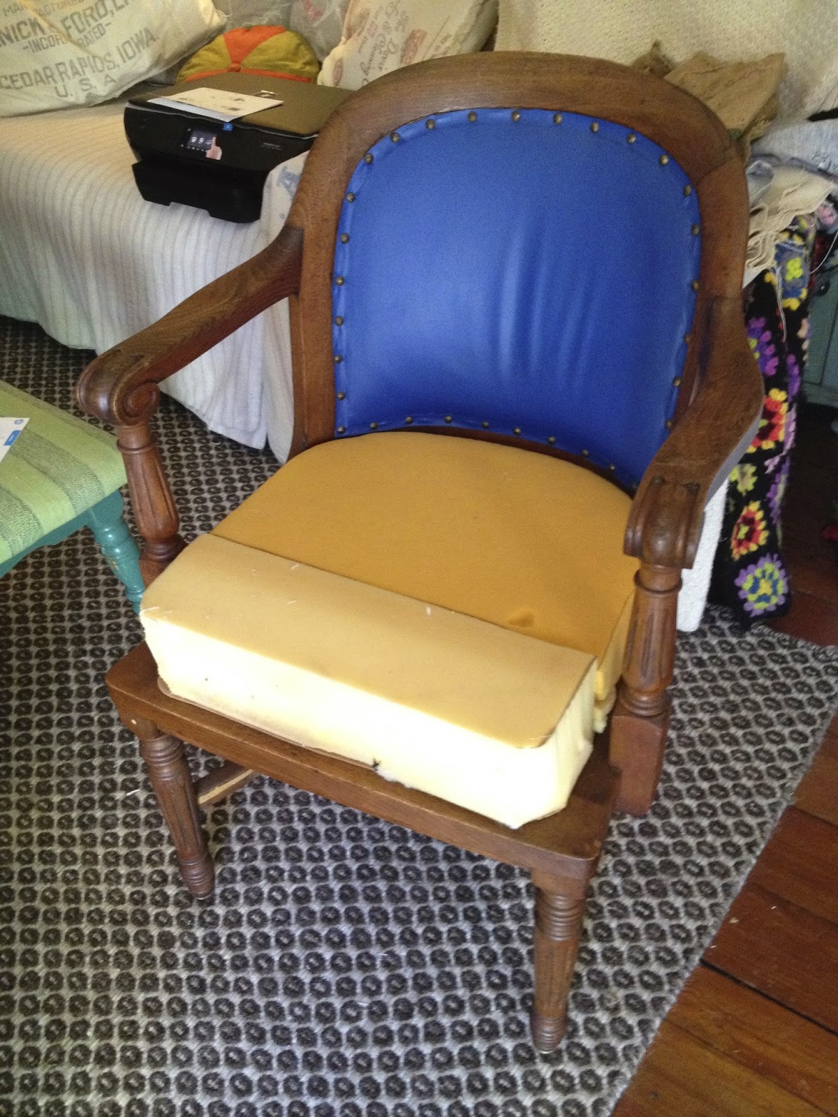 SheShe, The Home Magician How to fix a chair with a broken cane seat