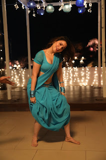 Tamannaah Bhatia Latest Saree Navel Extreme Stills from F2 Movie.