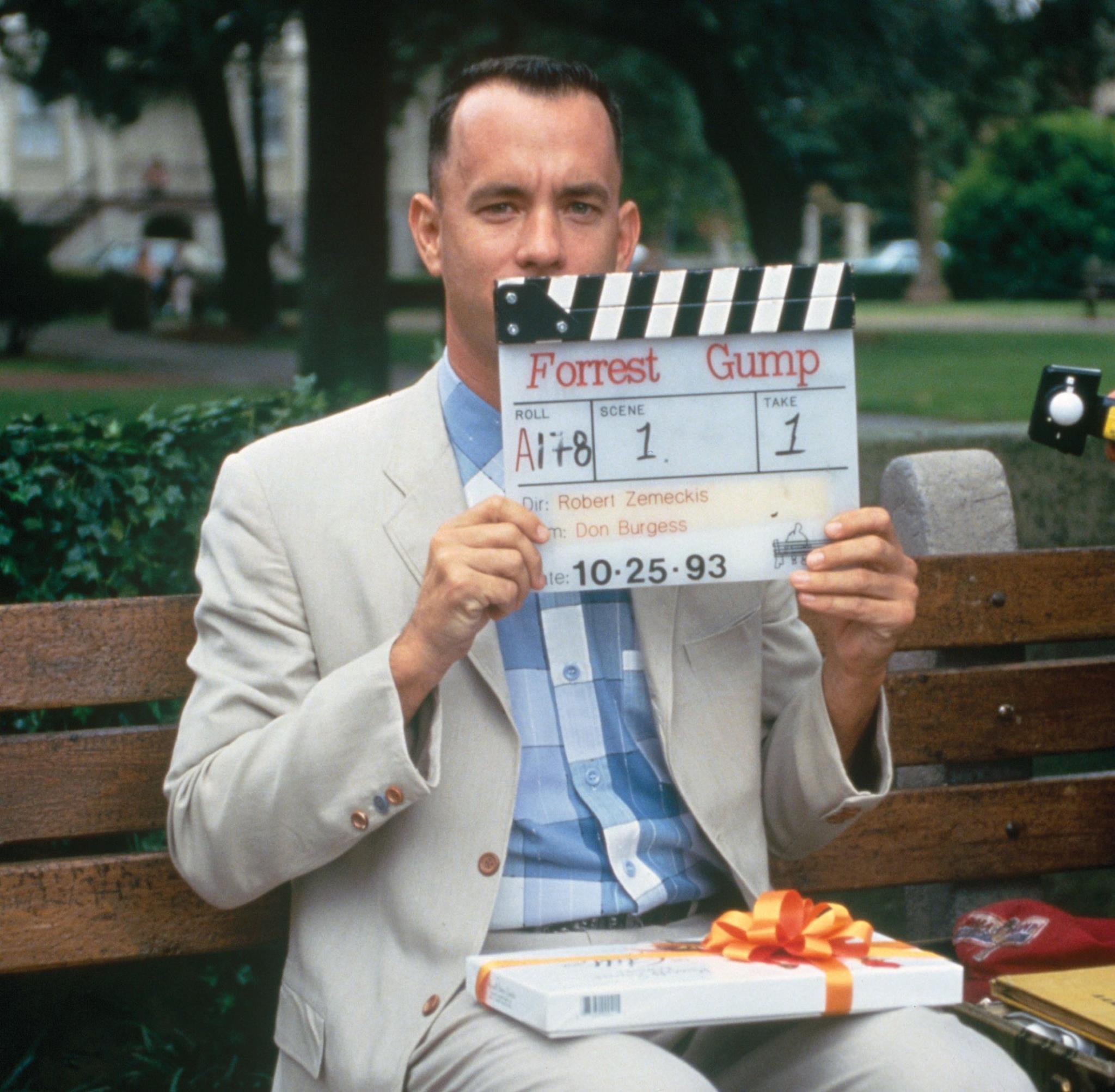 30 Amazing Photos of Tom Hanks From 1994’s Movie ‘Forrest Gump
