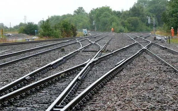 Kerala, Kollam, Train Accident, Train, Passengers, Netravathi Express, News, Metal, Derailed, Delay, Railway Track
