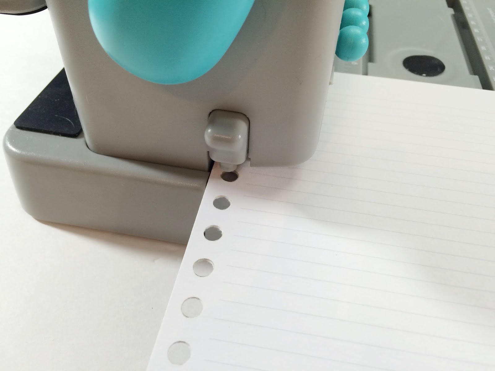 five sixteenths blog Make it Monday // Spiral Bound Planner with the Cinch
