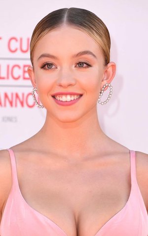 Sydney Sweeney New Photos in Sexy Outfit Actress Trend Sydney Sweeney New Photos in Sexy Outfit Actress Trend