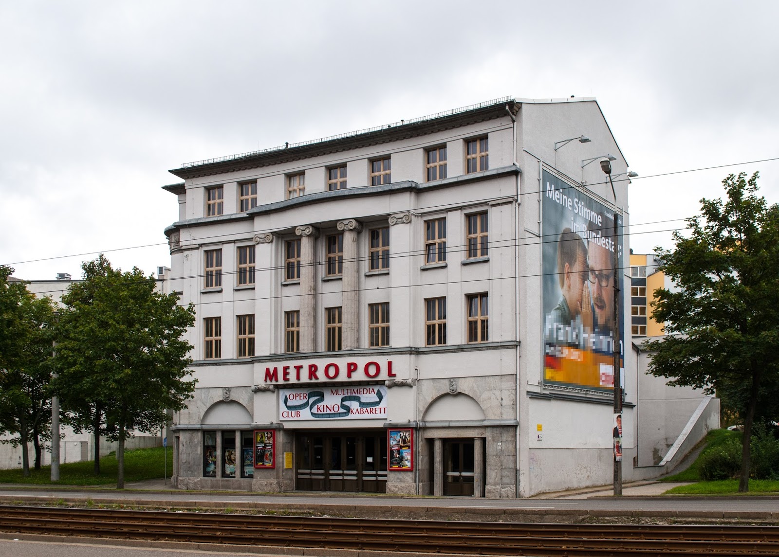 kino metropol chemnitz - woodenbild :)