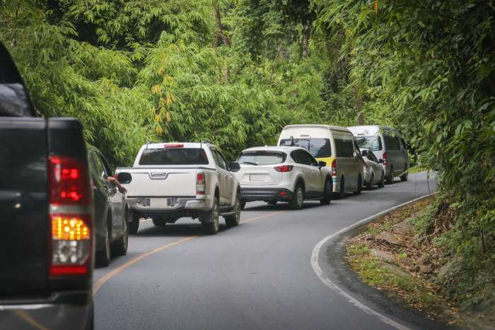 TIPS AGAR MOBIL MANUAL TIDAK MUNDUR KETIKA BERHENTI DI TANJAKAN - SekilasINFO