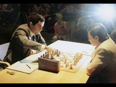 Rafael Leitão - PARTIDA DO DIA: Ludek Pachman é famoso aqui no Brasil por  seu excelente livro Estratégia Moderna do Xadrez. Como enxadrista, um dos  seus grandes feitos foi a vitória contra