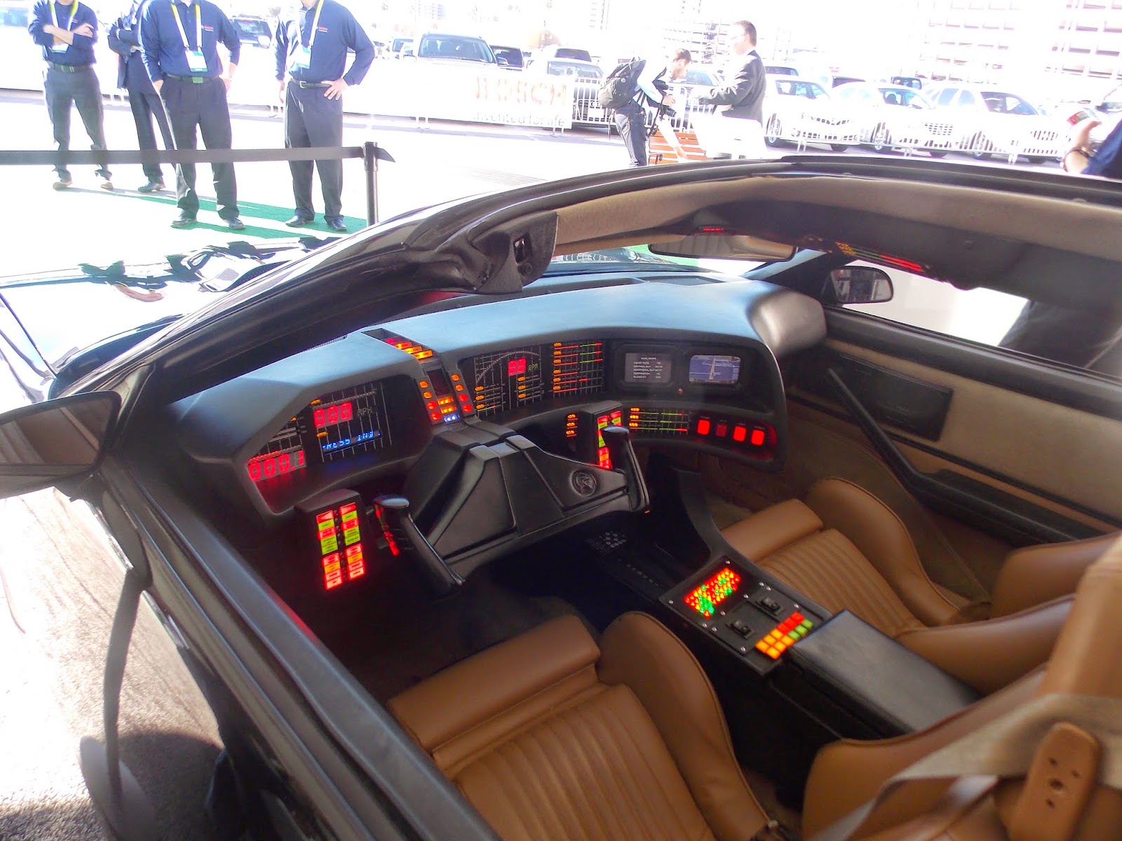 Voiture du Futur: CES 2015 : de la voiture de K2000 à la conduite  automatisée