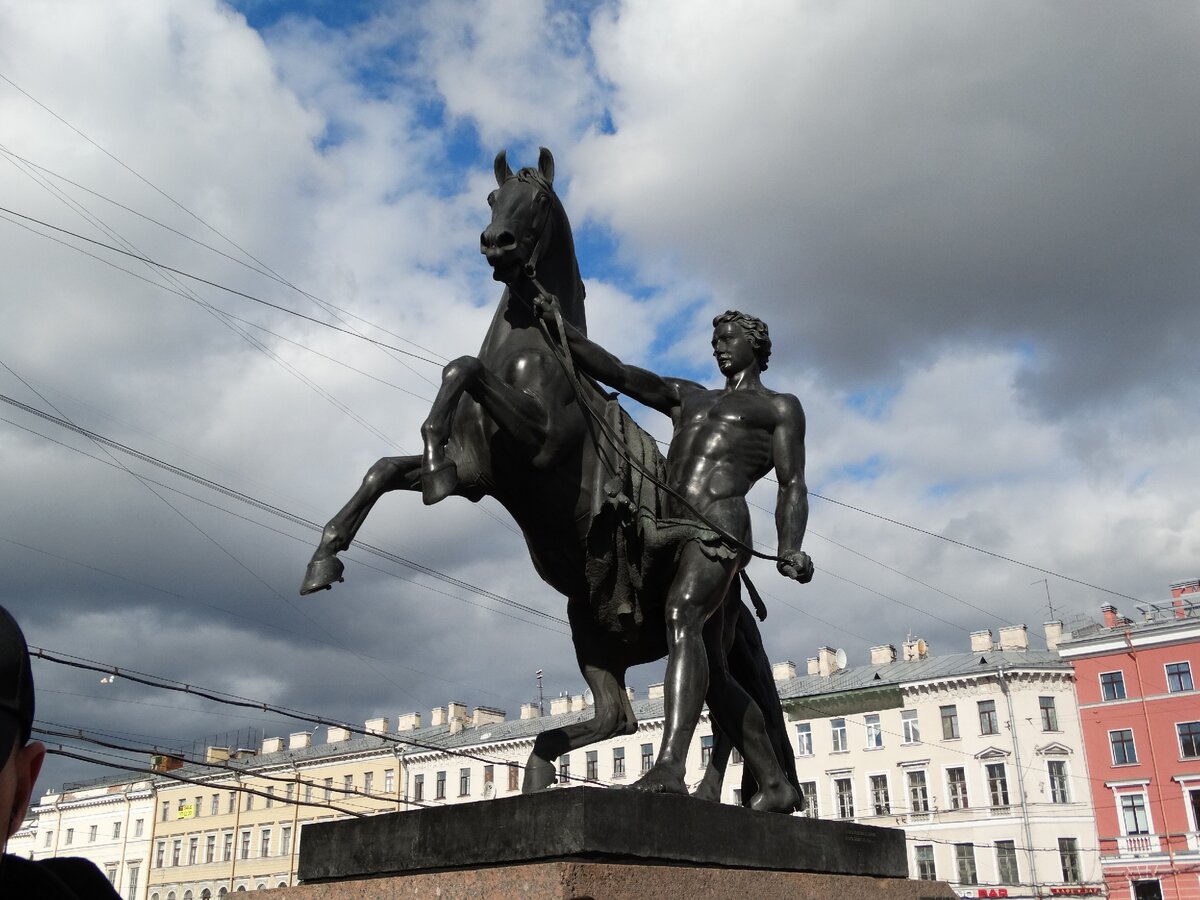 Аничков мост в питере