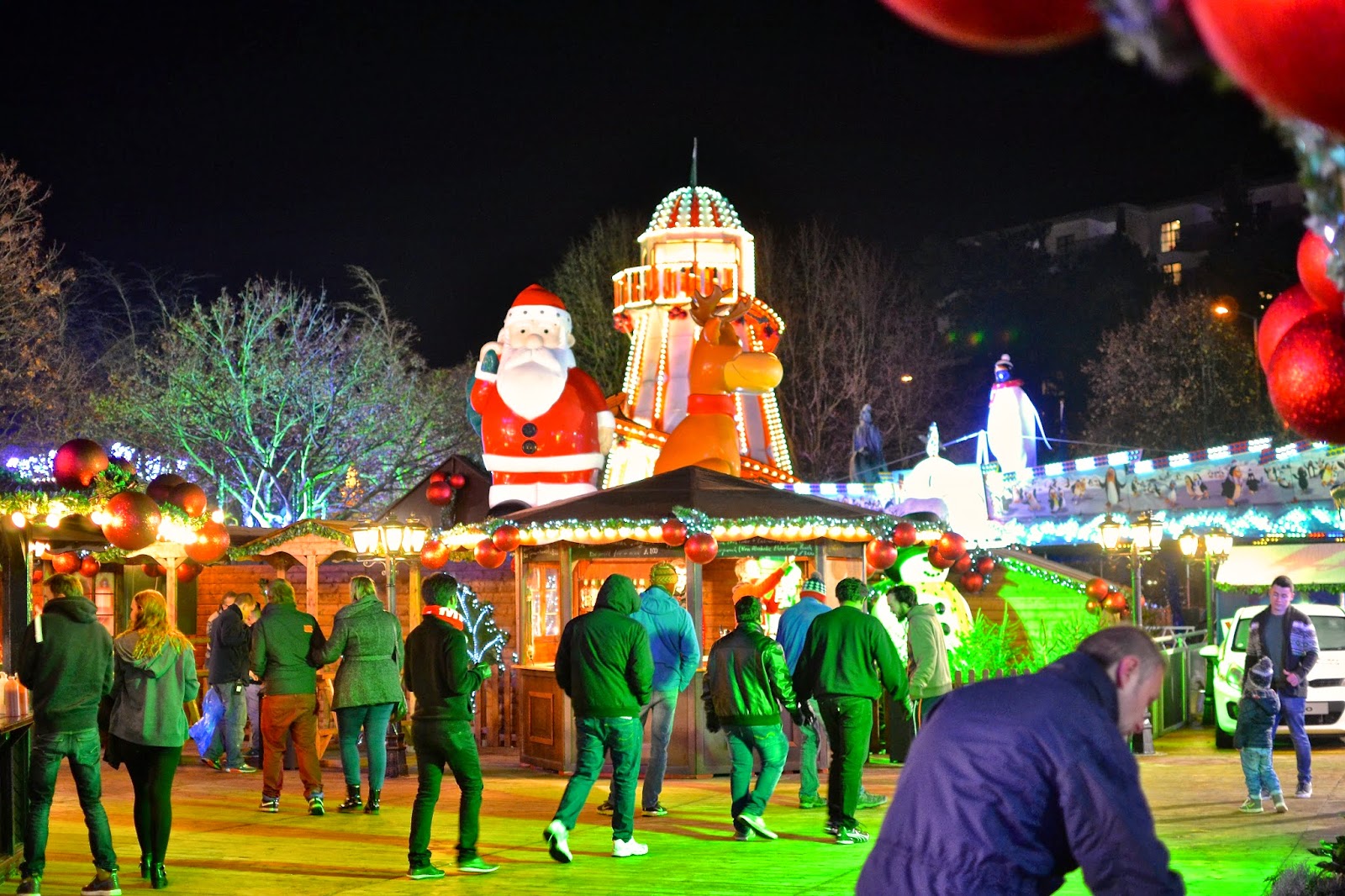 CARDIFF AT CHRISTMAS! Explore With Ed Wales based Food, Travel and