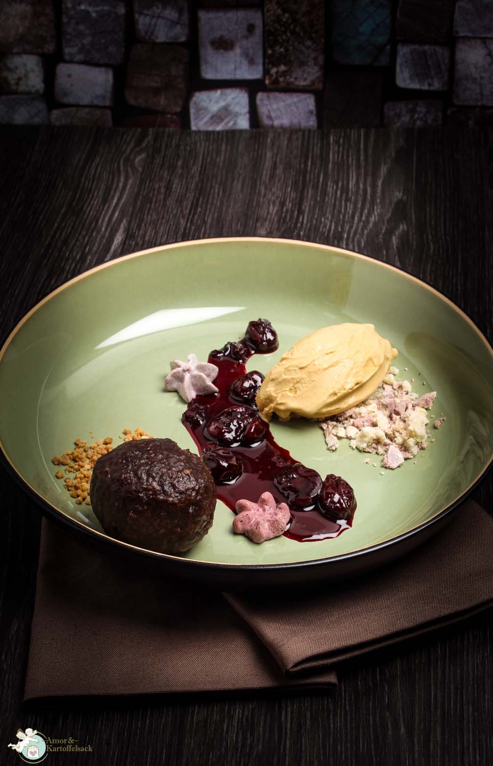 Amor&amp;Kartoffelsack: Schokoknödel mit flüssigem Nougatkern, salzigem ...