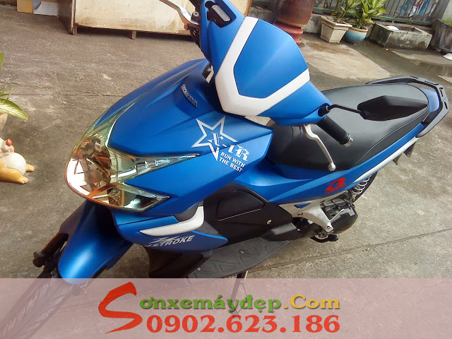 Sơn xe Air Blade 2008 màu trắng xanh Gp cực đẹp 