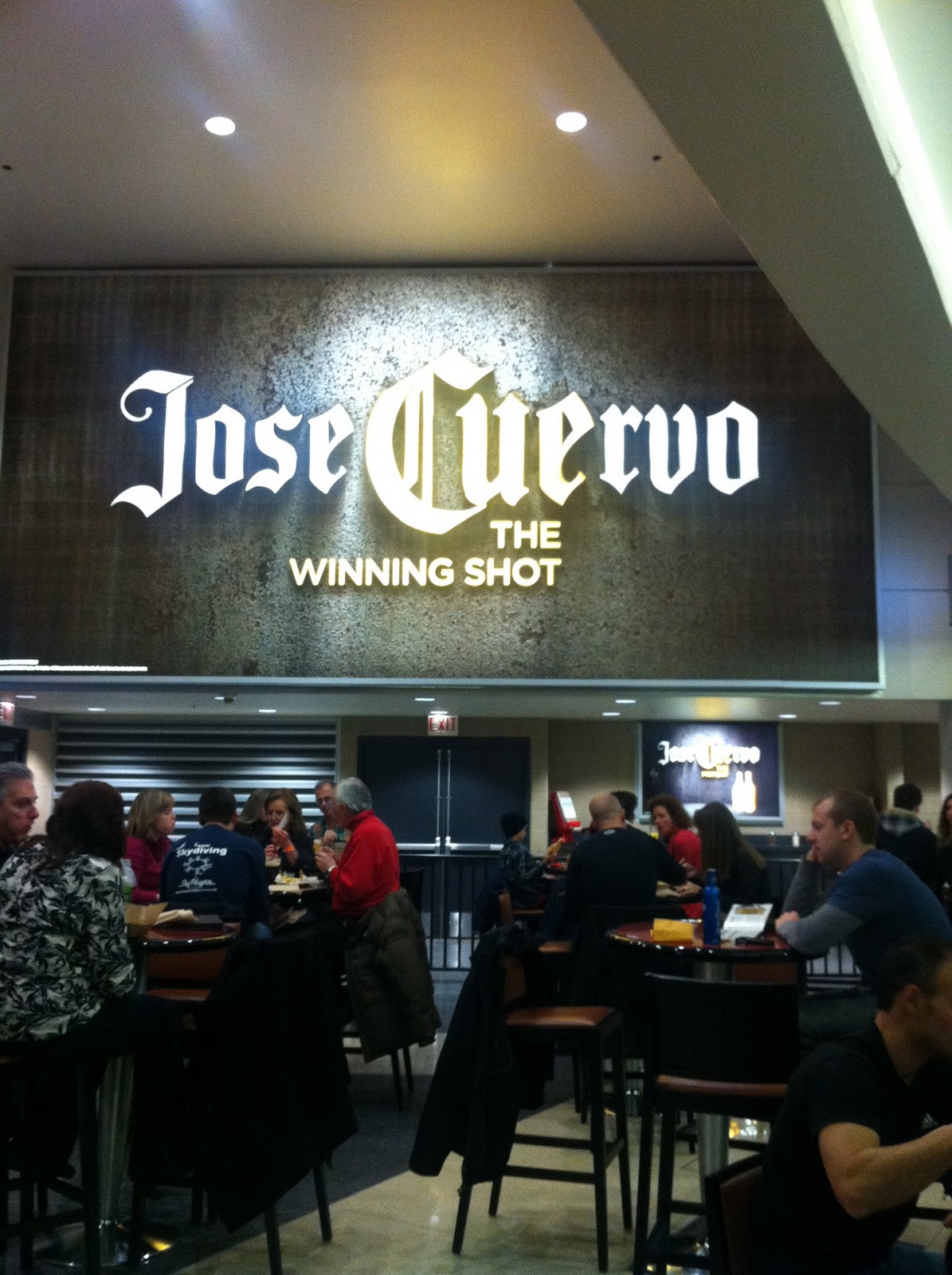 GREAT EATS HAWAII UNITED CENTER CHICAGO BULLS BASKETBALL