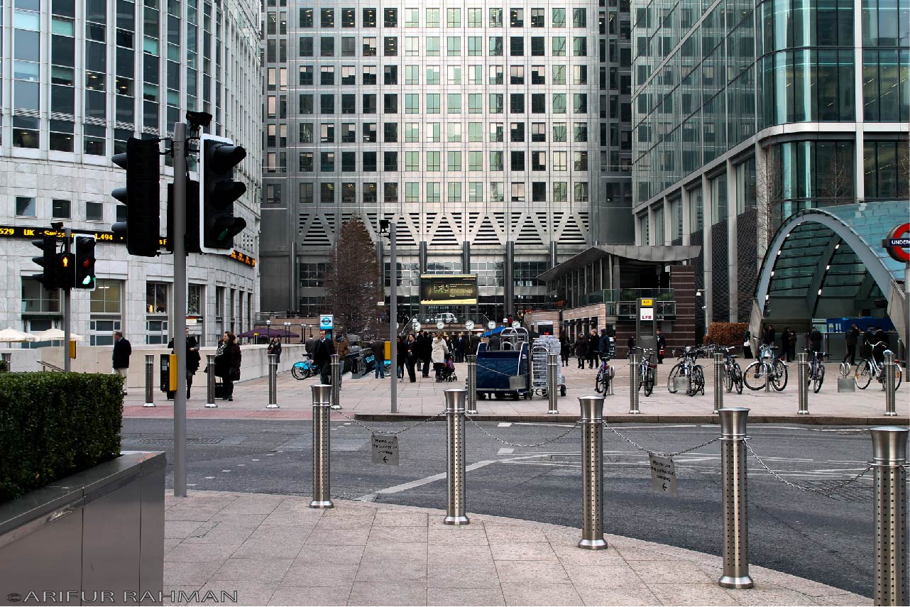 In The City: A Winters Day In Canary Wharf