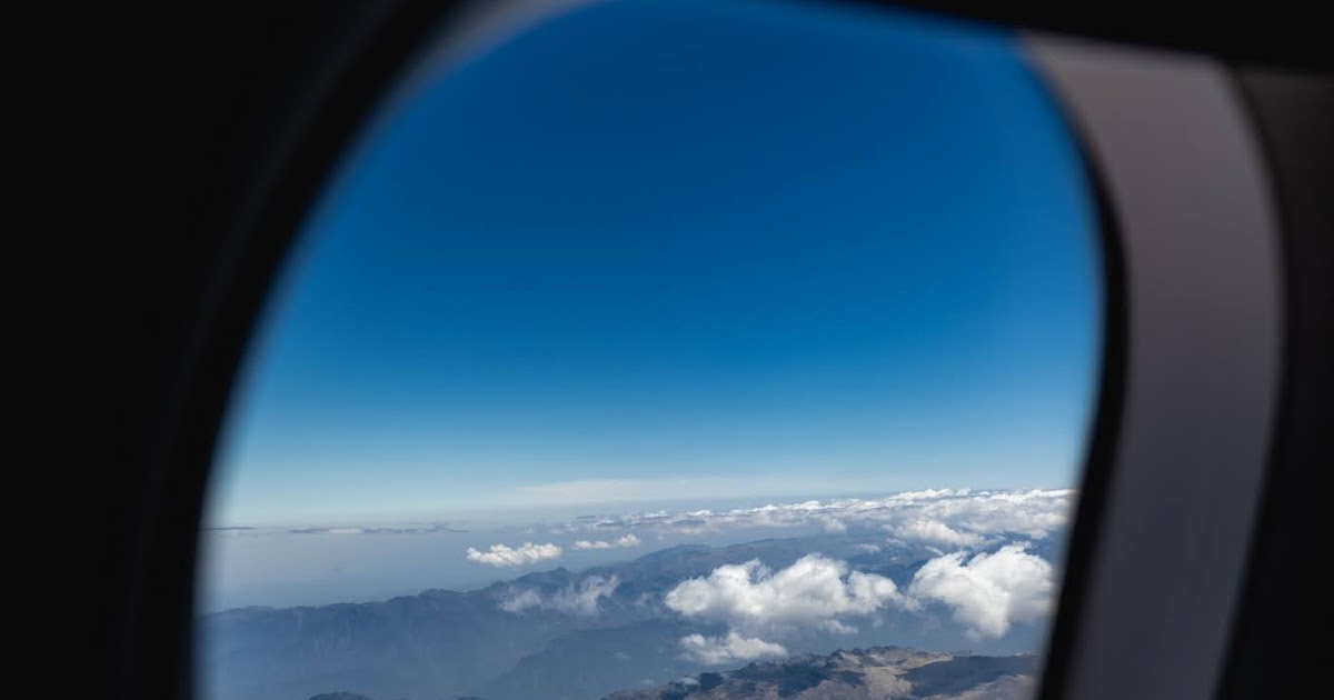 What are Airplane windows made up of? Science,Facts and General Truth