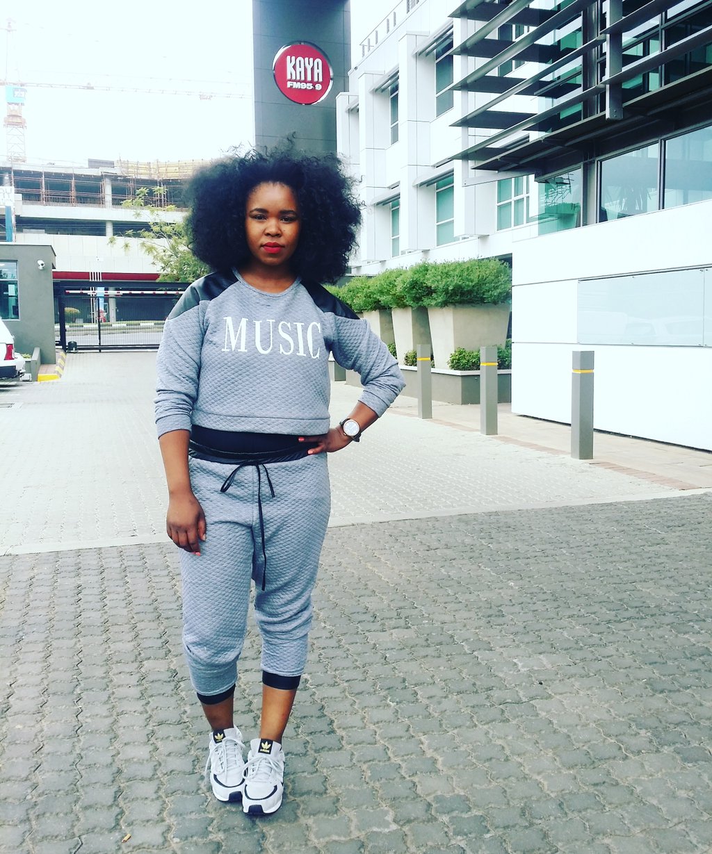 Vote Zahara ZaharaSA CountryGirl on MMA15