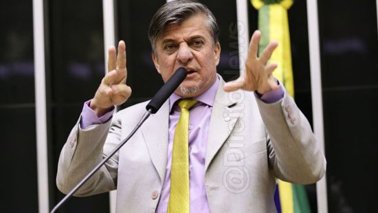 deputado projeto amputar maos politicos corruptos deputado projeto amputar maos politicos corruptos