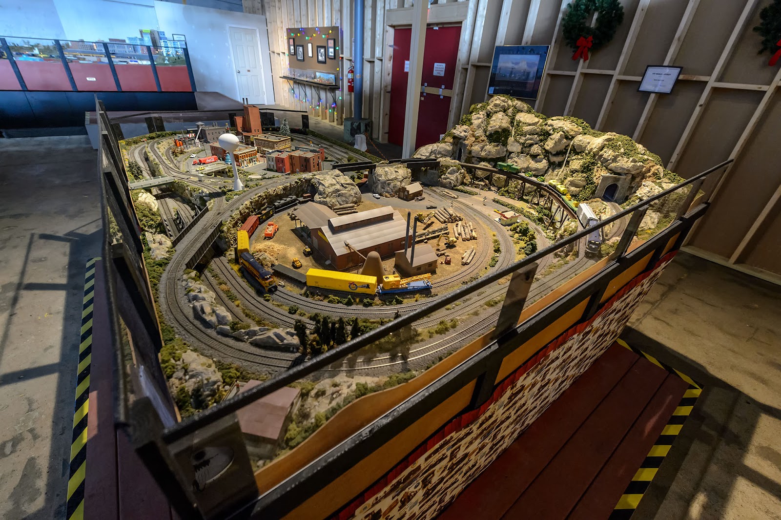 Bubba's Garage A Visit to the Model Trains Station