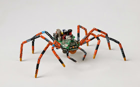20-Spider-Steven-Rodrig-Upcycle-PCB-Sculptures-from-used-Electronics-www-designstack-co