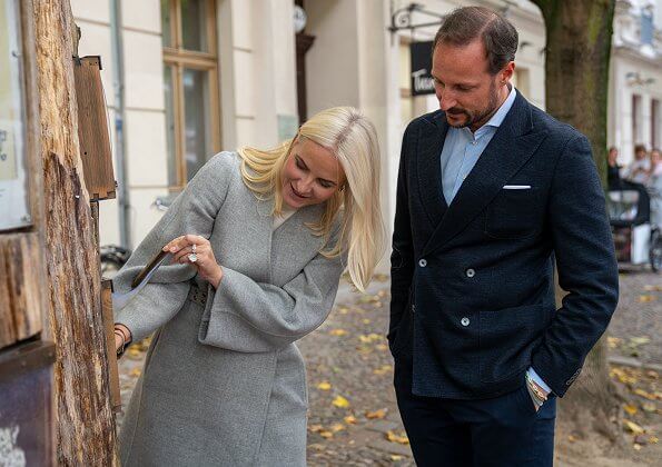 Crown-Princess-Mette-Marit-in-Chloe-coat-and-Co-sweater-6.jpg