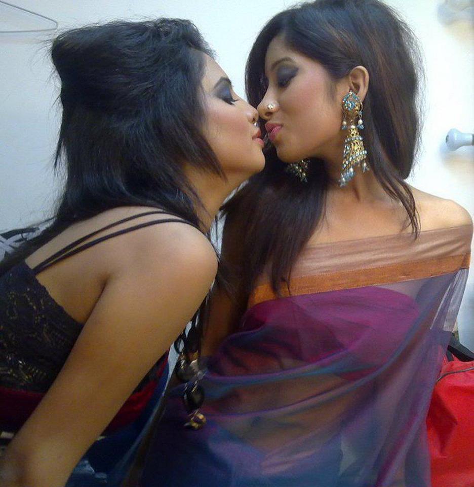 two desi girl in transparent saree, trying to kiss each others