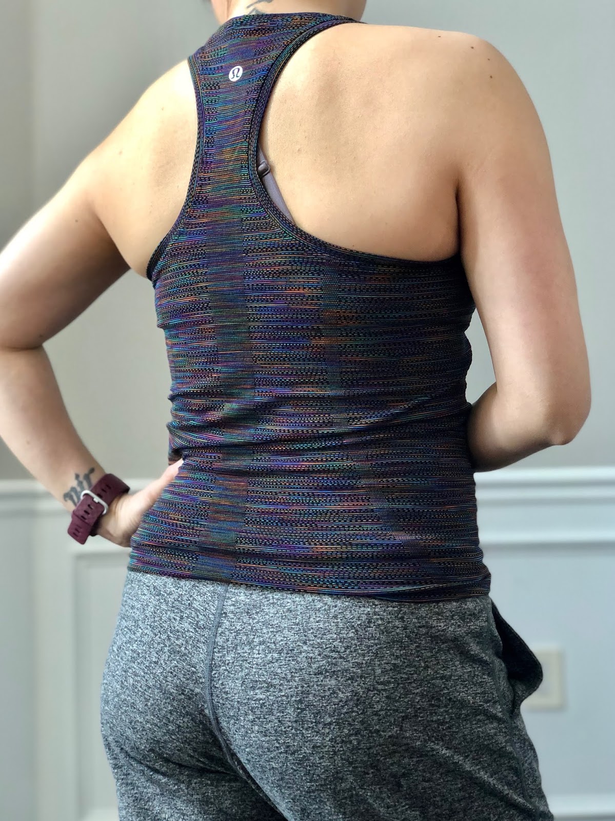 Fit Review Friday! Swiftly Love Edition Racerback and Short Sleeve