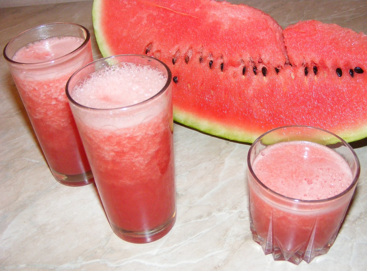 Smoothie De Pepene Rosu Retete Culinare Preparatedevis Ro
