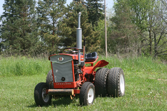 My Simplicity Tractors: 2011 - Simplicity Landlord 101 done up!