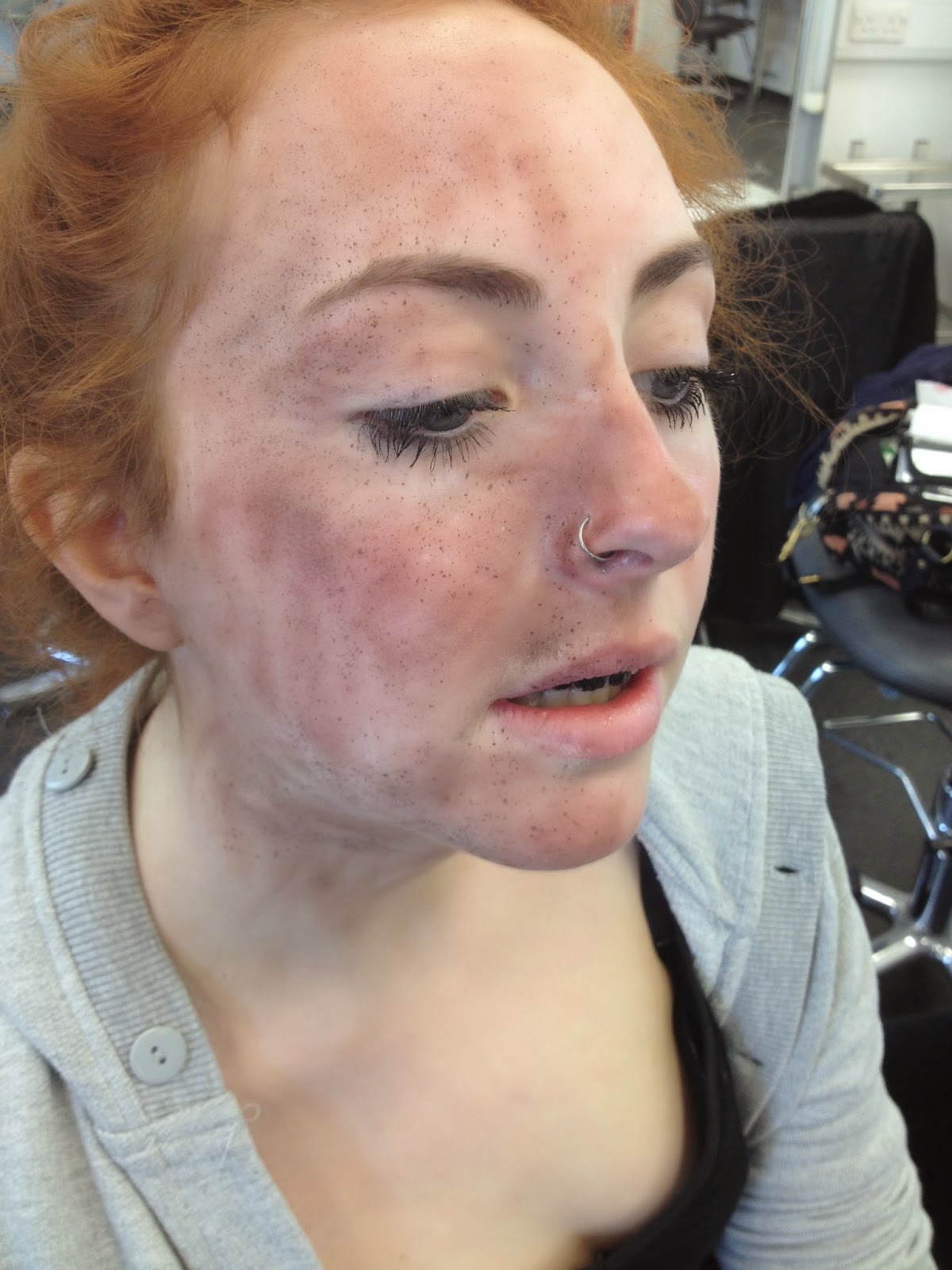 Makeup in Motion Special Effects Makeup Dirtying down an artist