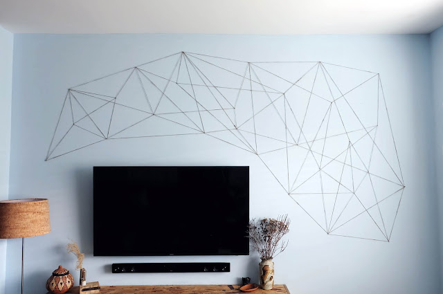 Cheap and Easy DIY How to:  Oversized Wall Sized String Art.