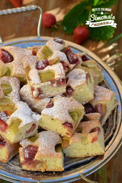 Prajitura cu rubarba si capsuni