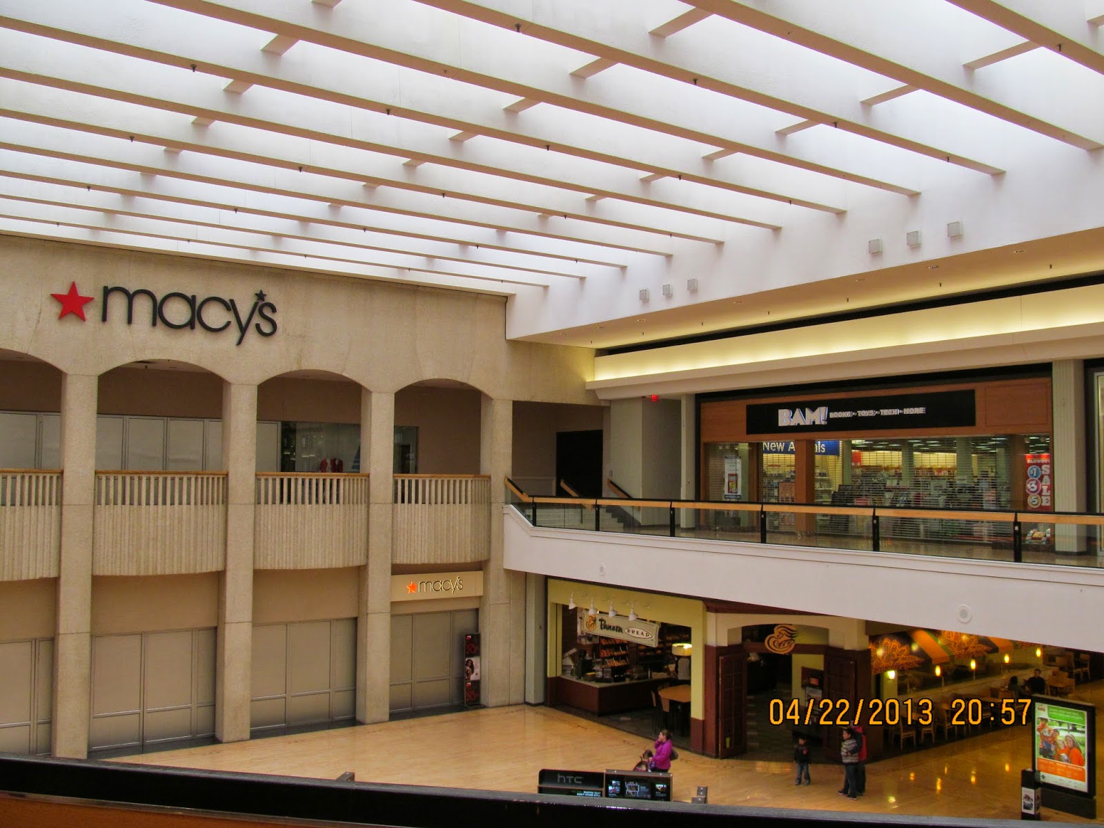 Trip to the Mall Westfield Fox Valley(Aurora, IL)