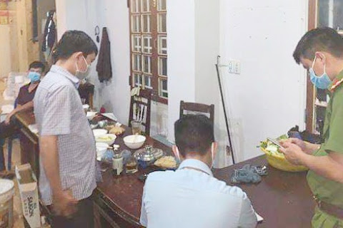 7 người tụ tập ăn nhậu bị phạt 35 triệu