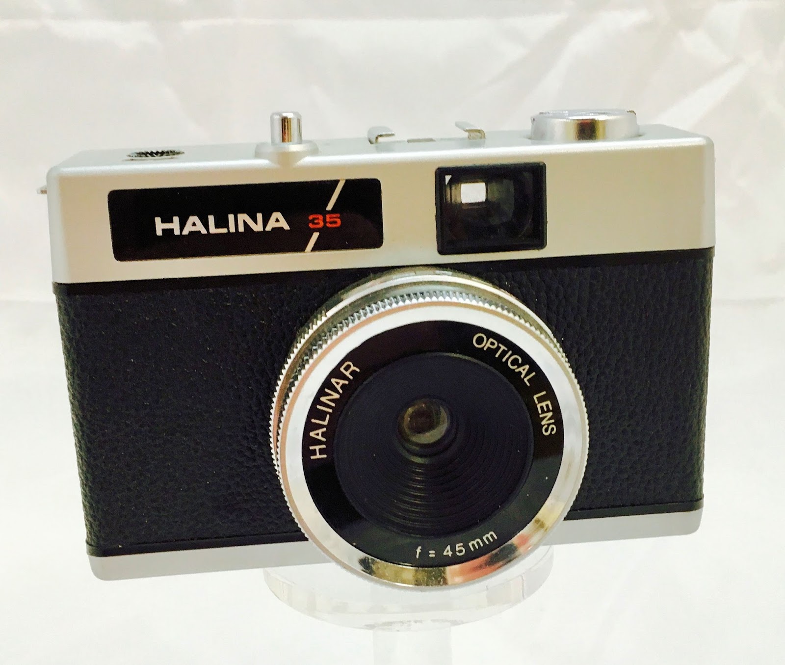 Random Camera Blog The Halina 35 Plastic Fantastic