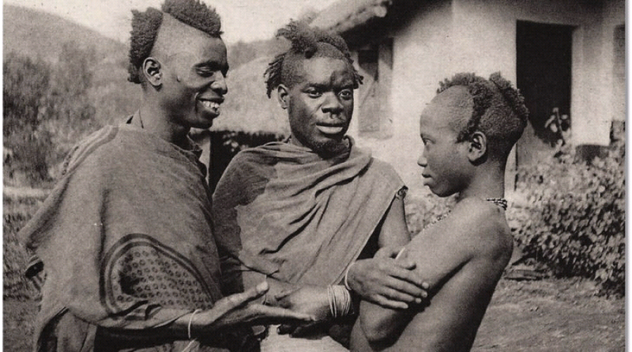 Imigani INKOMOKO Y’INSIGAMIGANI KUGENDA NK’ABAGESERA