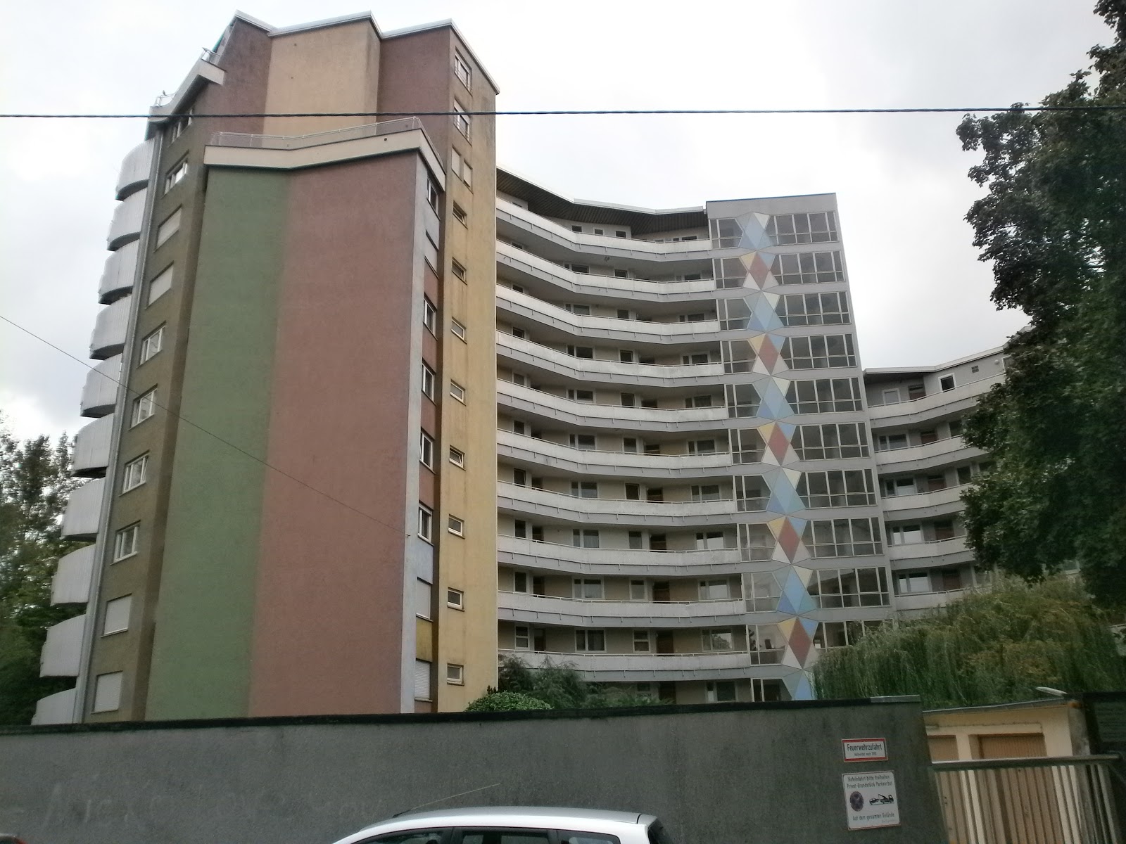 Wege in der Region Stuttgart Romeo und Julia in StuttgartZuffenhausen