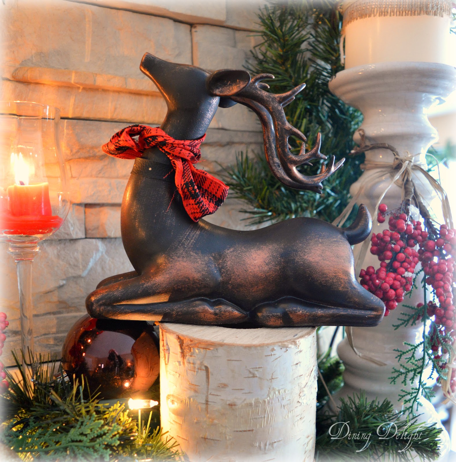 Dining Delight: Christmas Fireplace &amp; Hearth