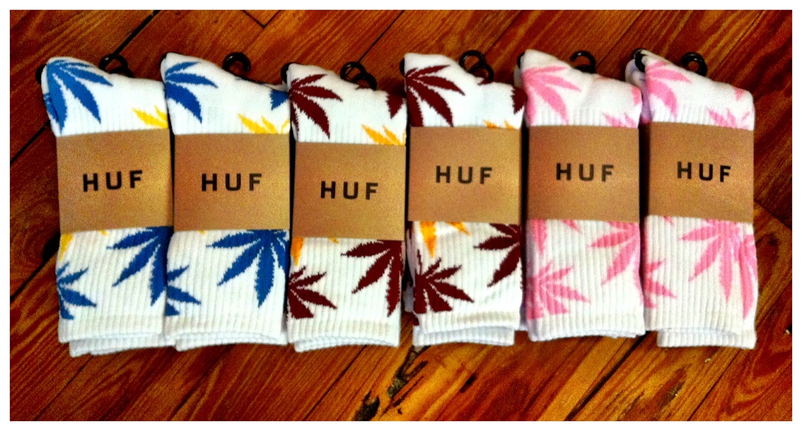 RELIEF SKATE SUPPLY NEW HUF SOCKS