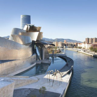El museo Guggenheim en Bilbao