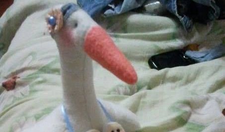 Cegonha com filhos com moldes