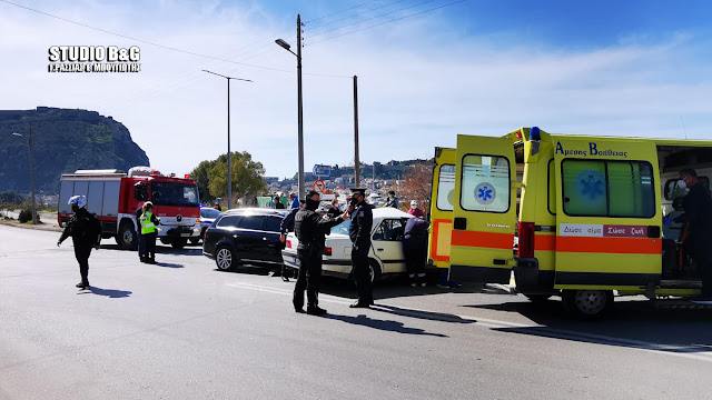Θανατηφόρο το τροχαίο στο Ναύπλιο (Φώτο) Θανατηφόρο το τροχαίο στο Ναύπλιο (Φώτο)