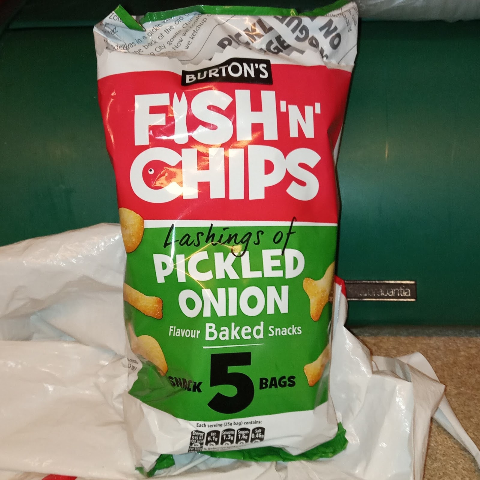 Supersupergirl's Food Reviews [Review] Burton's Fish n Chips Lashing of Pickled Onion
