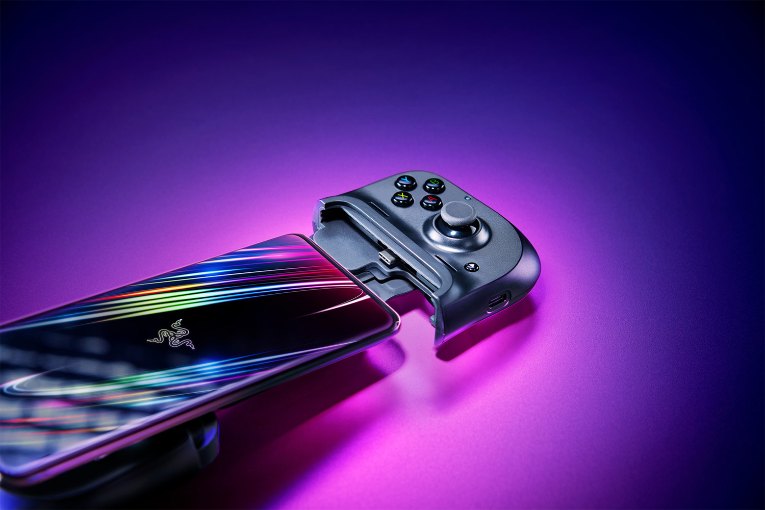 Disponibile in Italia Razer Kishi, casecontroller gaming per smartphone