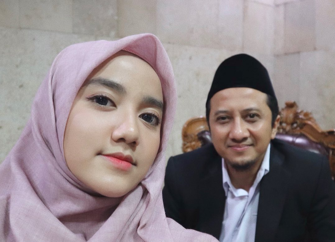 Perang Dingin Ustadz Yusuf Mansur Opposite Ustadz Maaher The