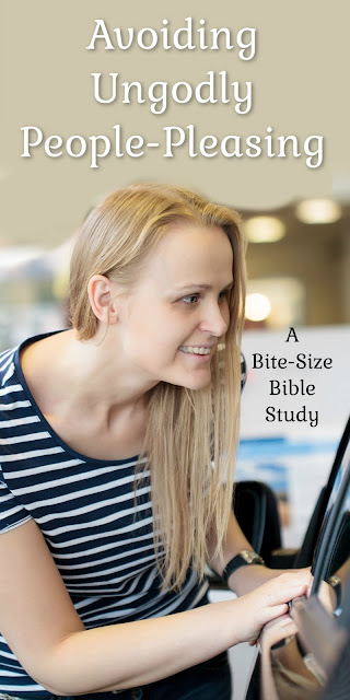 This short Bible study encourages us to avoid people-pleasing behaviors that aren't biblical.