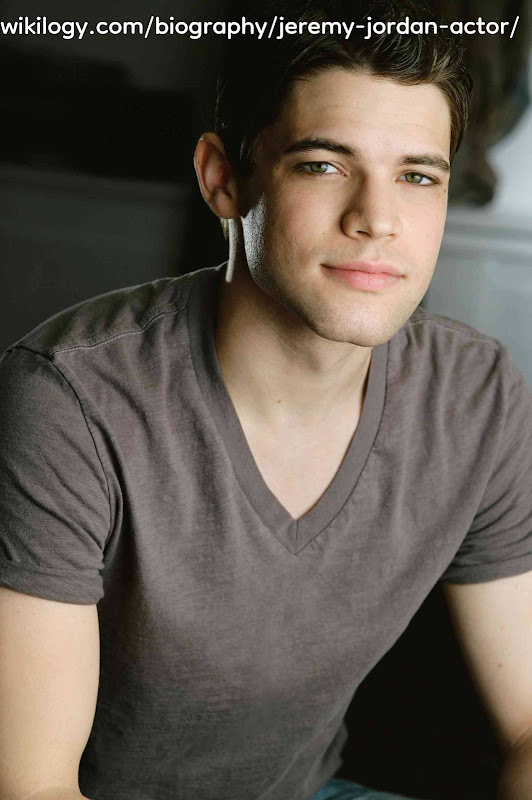 Jeremy Jordan (Actor) Net Worth, Age, Height, Weight, Wife, Wiki