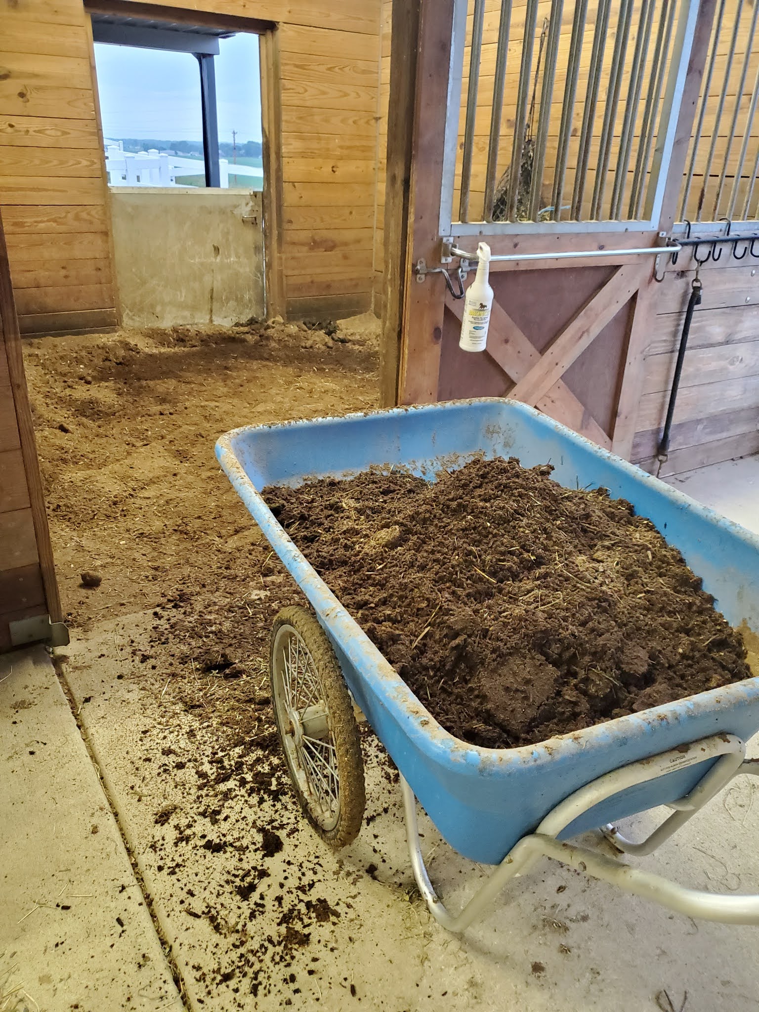 Cob Jockey Product Review Smart Carts Wheelbarrows