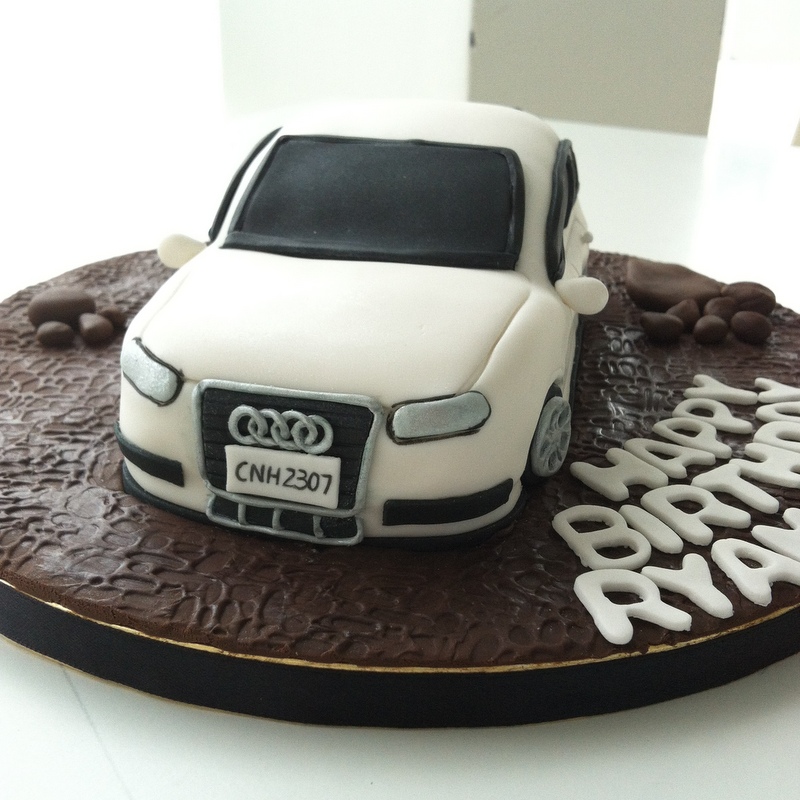 TeaRoom by Bel Jee Audi car cake
