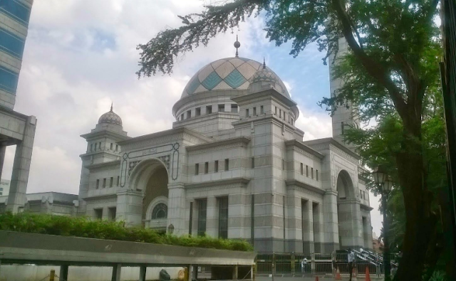 Masjid Baitul Ihsan Untuk Beritikaf Masjid Baitul Ihsan Untuk Beritikaf