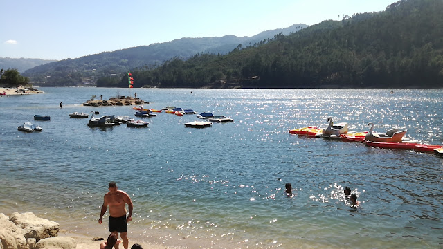 Ilha do Gerês - Aluguer de embarcações de recreio