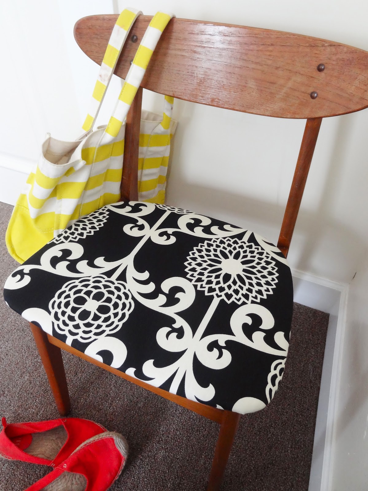 Houzz Quick Fix Reupholster A Chair Seat Revamp Homegoods