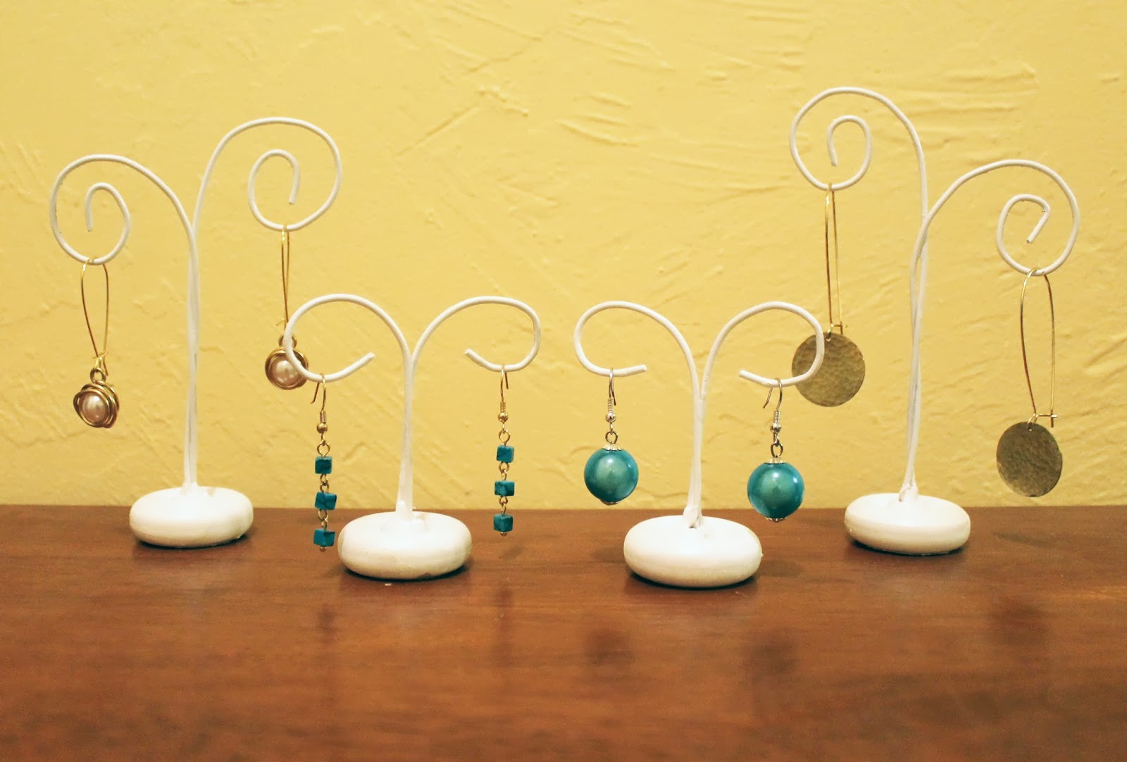 WITH SUNSHINE IN MY EYES DIY Earring Display Stands from Coat Hangers